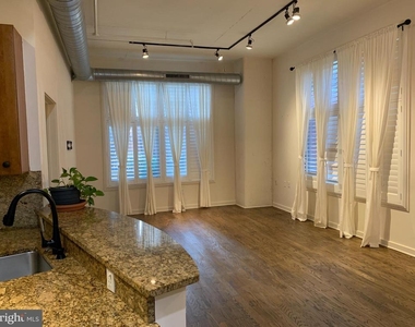 130 N 2nd Street - Photo Thumbnail 3