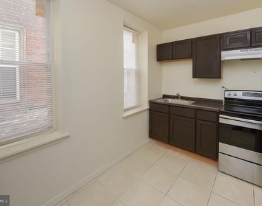 3733 N 15th Street - Photo Thumbnail 5