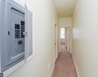 3733 N 15th Street - Photo Thumbnail 1