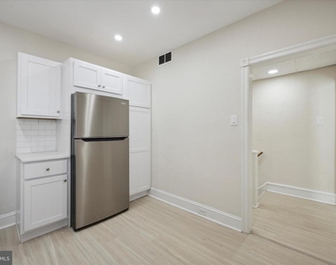 2308 E Allegheny Avenue - Photo Thumbnail 9