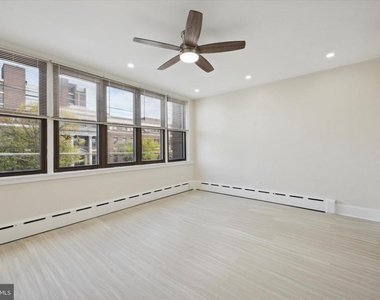 2308 E Allegheny Avenue - Photo Thumbnail 3