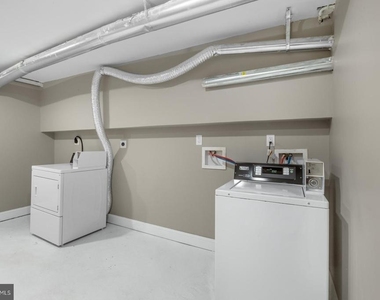 624 N 35th Street - Photo Thumbnail 9