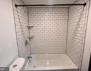 1912 S 17th Street - Photo Thumbnail 12