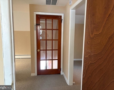 1192 Parkway Avenue - Photo Thumbnail 2