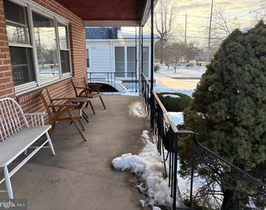 1192 Parkway Avenue - Photo Thumbnail 16