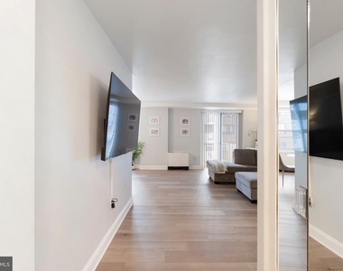 101 S Plaza Pl - Photo Thumbnail 12