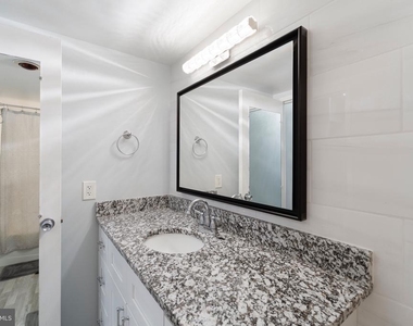 101 S Plaza Pl - Photo Thumbnail 18