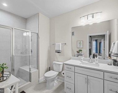 102 Saint Ives Place - Photo Thumbnail 17