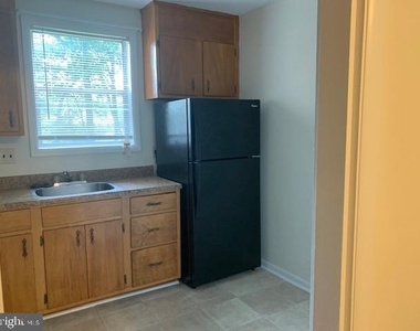 903 Cooks Lane - Photo Thumbnail 3