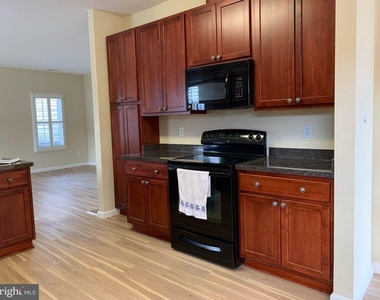 30022 Center Point Road - Photo Thumbnail 4
