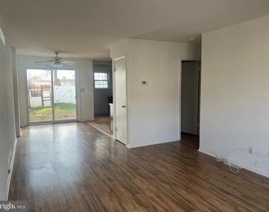 325 Barley Drive - Photo Thumbnail 1