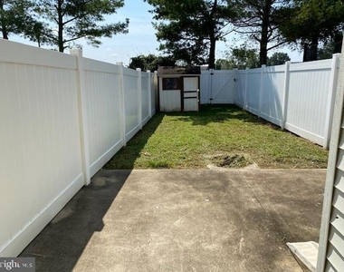 325 Barley Drive - Photo Thumbnail 9