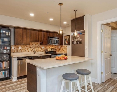 304 Q Street Nw - Photo Thumbnail 2