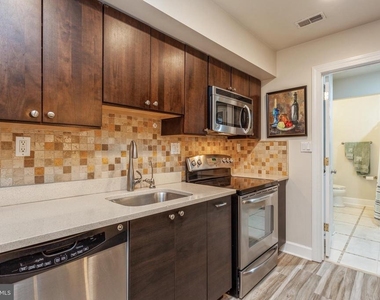 304 Q Street Nw - Photo Thumbnail 5
