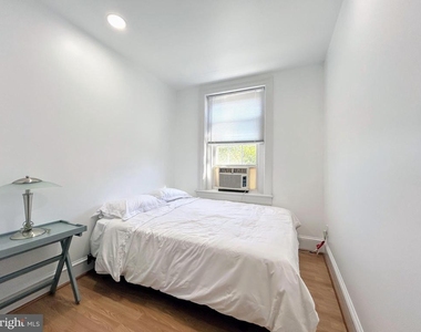 1544 Independence Avenue Se - Photo Thumbnail 5