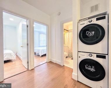 1544 Independence Avenue Se - Photo Thumbnail 9