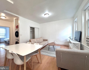 1544 Independence Avenue Se - Photo Thumbnail 1