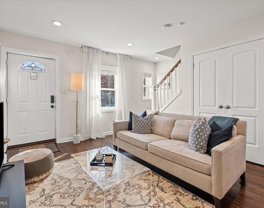 134 35th Street Ne - Photo Thumbnail 6