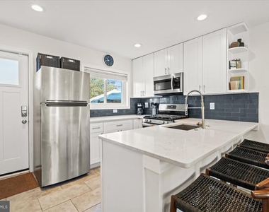 134 35th Street Ne - Photo Thumbnail 13