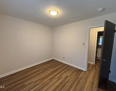 6229 Guess Road - Photo Thumbnail 15