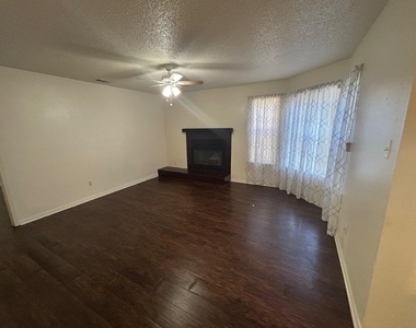 8812 Schick Rd - Photo Thumbnail 5