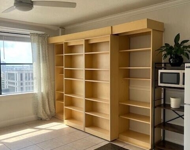 311 W Ashley Street - Photo Thumbnail 9