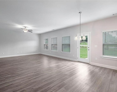 3792 Oak Rdige Drive - Photo Thumbnail 13