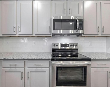 3792 Oak Rdige Drive - Photo Thumbnail 10