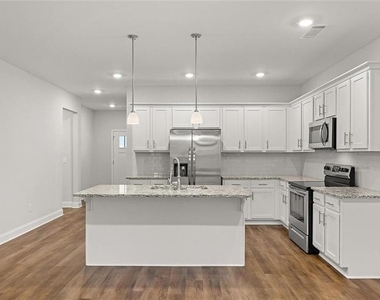 3792 Oak Rdige Drive - Photo Thumbnail 12