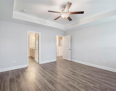 3792 Oak Rdige Drive - Photo Thumbnail 7