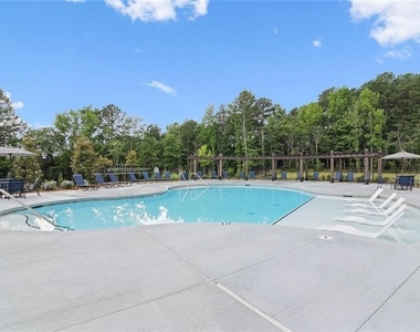 3792 Oak Rdige Drive - Photo Thumbnail 29