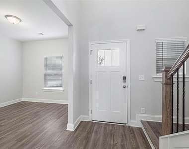 3792 Oak Rdige Drive - Photo Thumbnail 11