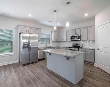3792 Oak Rdige Drive - Photo Thumbnail 27