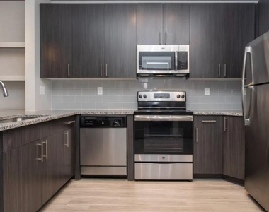 185 Cliftwood Drive Ne - Photo Thumbnail 2