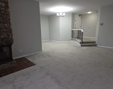905 Surrey Drive - Photo Thumbnail 11