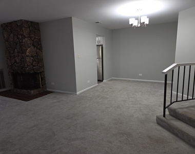 905 Surrey Drive - Photo Thumbnail 12