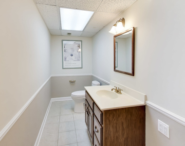 931 Coventry Drive - Photo Thumbnail 19