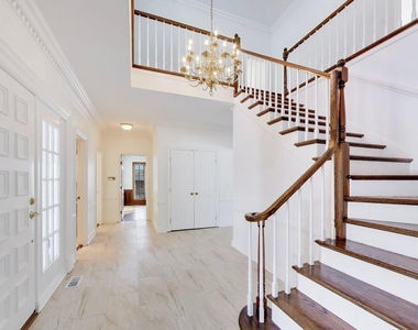 931 Coventry Drive - Photo Thumbnail 1