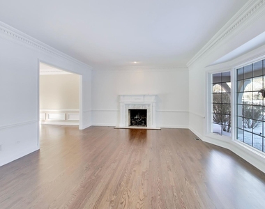 931 Coventry Drive - Photo Thumbnail 2