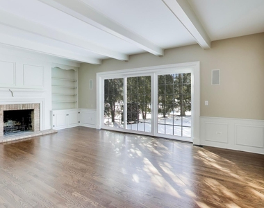 931 Coventry Drive - Photo Thumbnail 32