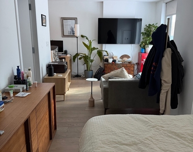 420 Kent Avenue - Photo Thumbnail 6