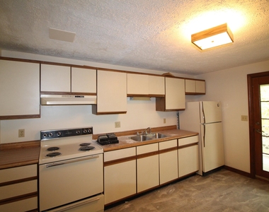 84 Franklin - Photo Thumbnail 8