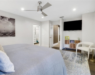 27052 Kindlewood Lane - Photo Thumbnail 13