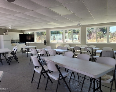 333 Joel Boulevard - Photo Thumbnail 13