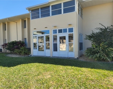333 Joel Boulevard - Photo Thumbnail 1