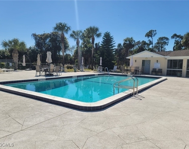 333 Joel Boulevard - Photo Thumbnail 12