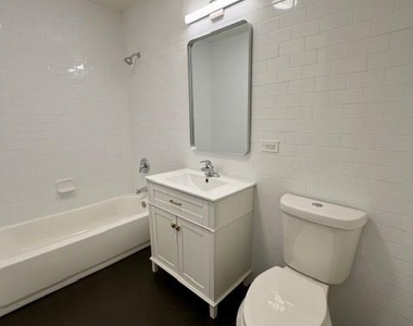 1112 Lawrence - Photo Thumbnail 8