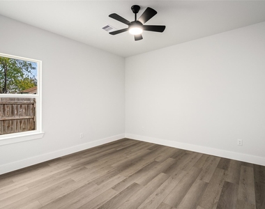 8056 Meadowbrook Drive - Photo Thumbnail 15
