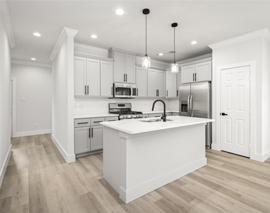 8056 Meadowbrook Drive - Photo Thumbnail 8