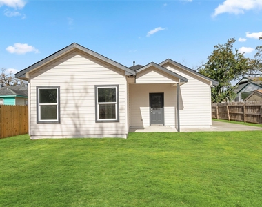 8056 Meadowbrook Drive - Photo Thumbnail 24